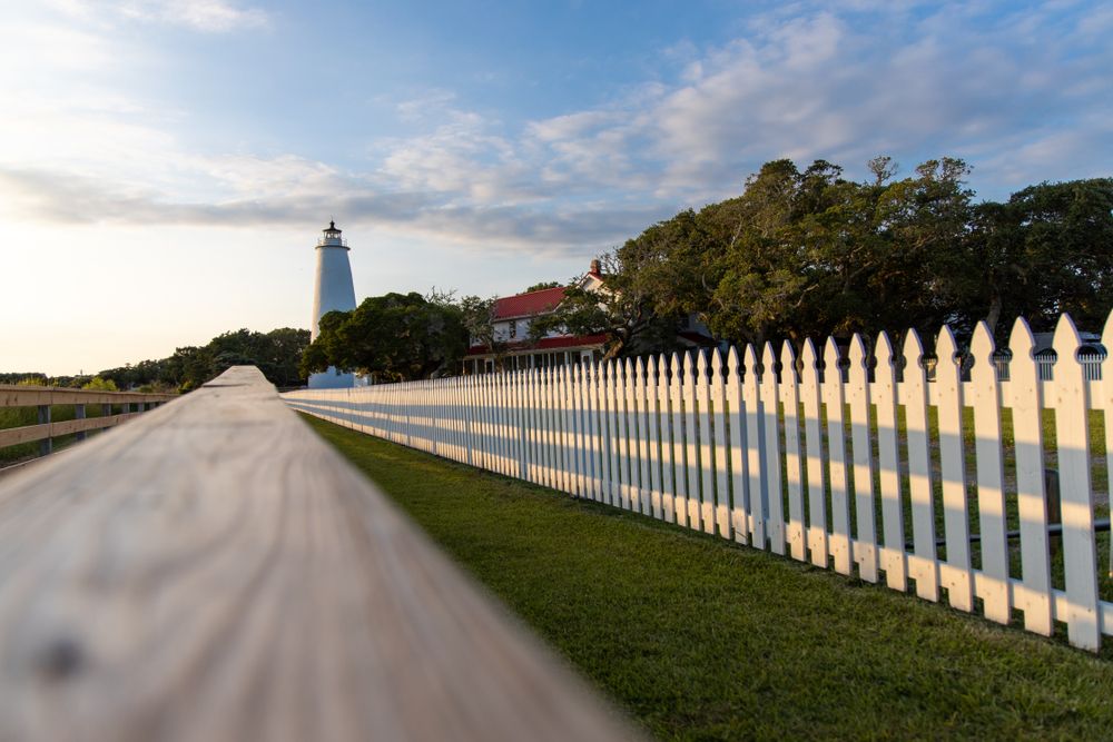 Wide view of Ocracoke Lighthouse