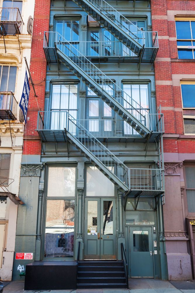 Cast-iron building at Broome Street