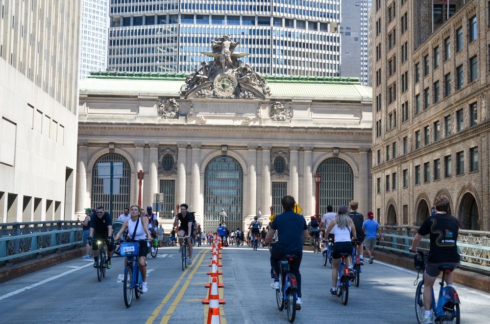 People biking around SoHo using Citi Bike