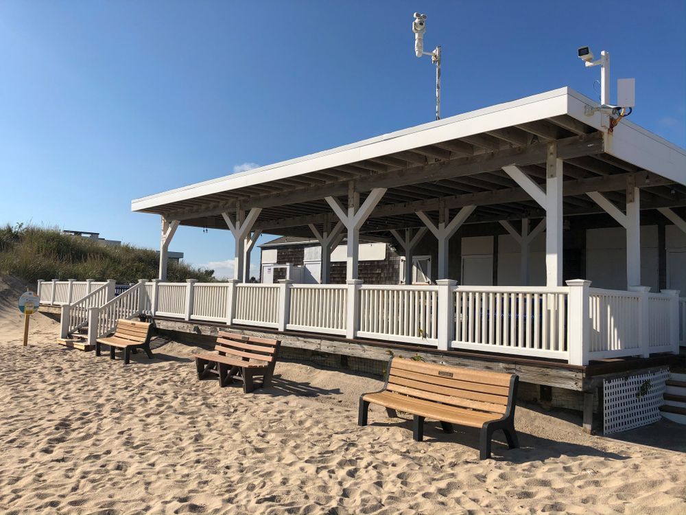 Beach hut and benches at Cooper's Beach