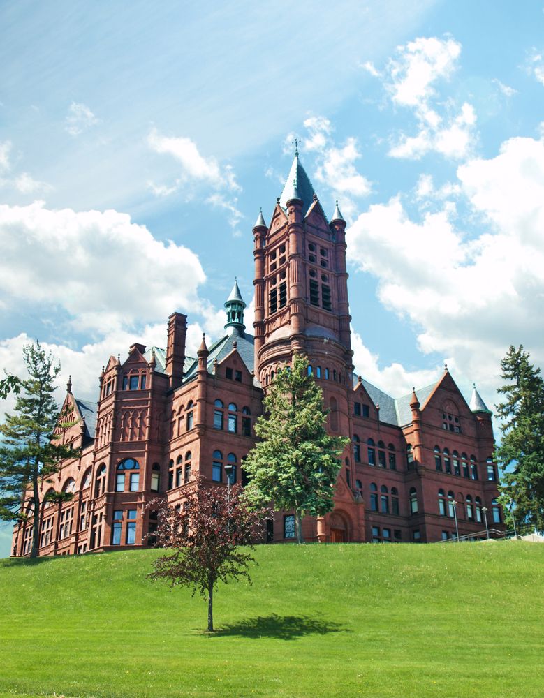 A building at Syracuse University