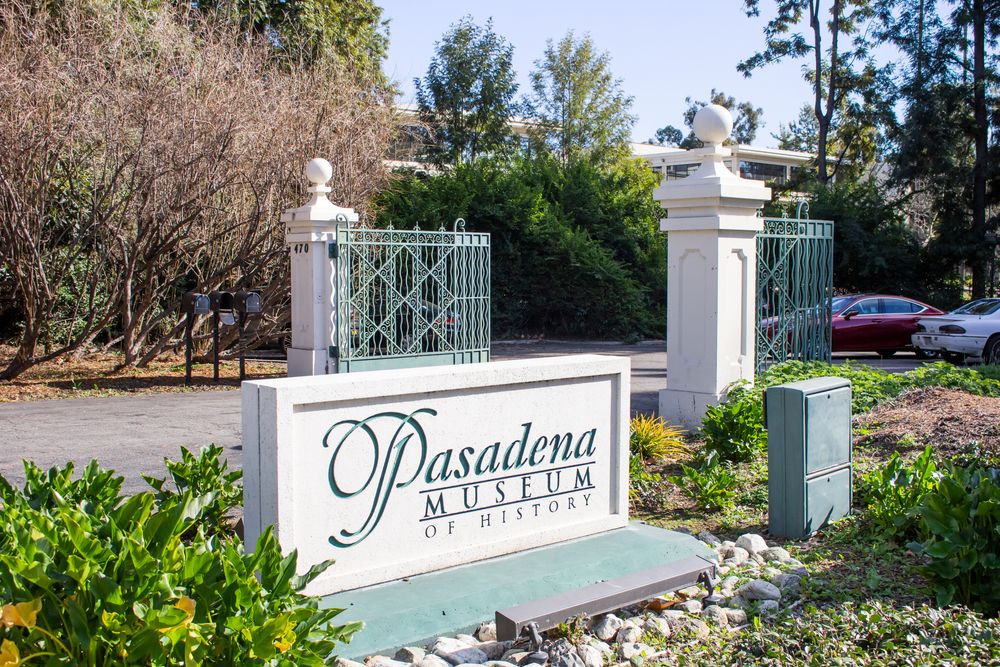 Welcome sign of Pasadena Museum of History