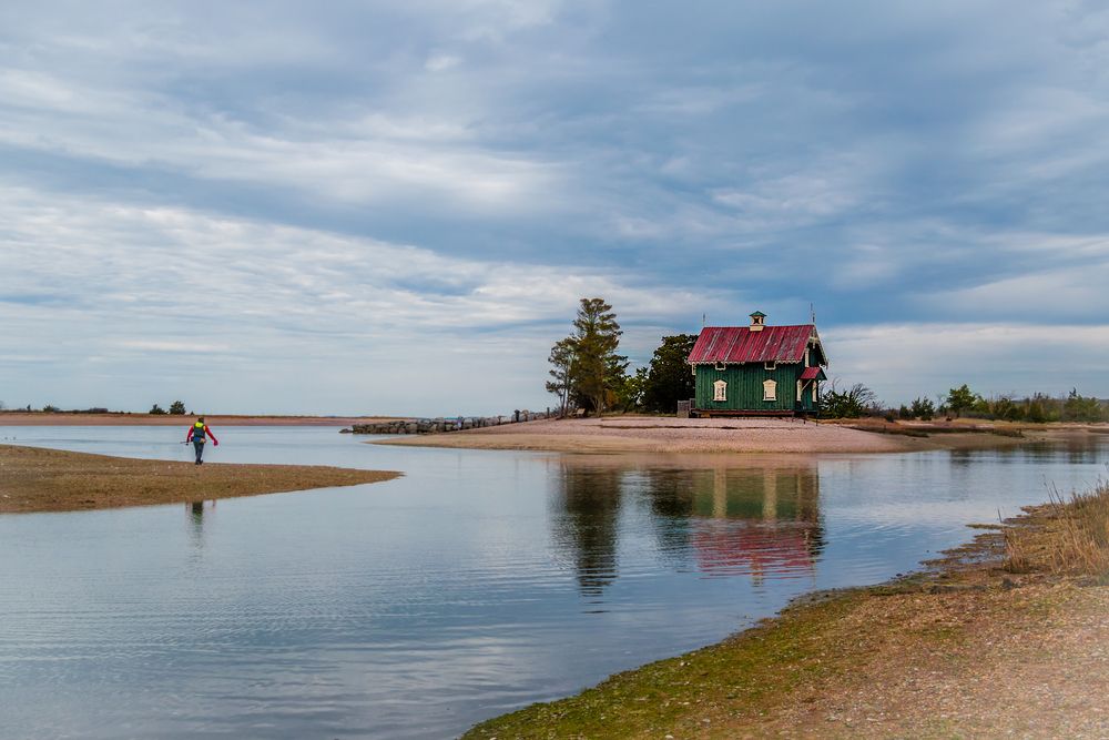 View of the gamecock cottage at West Meadow Wetlands Reserve
