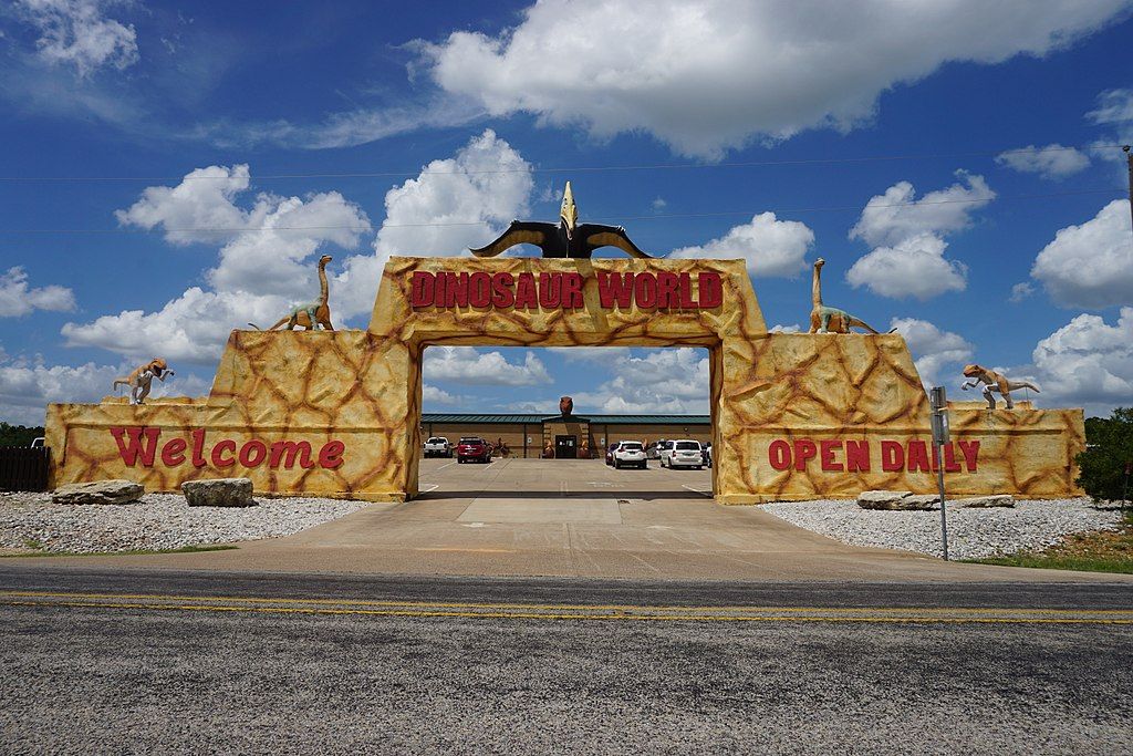 Entrance to Dinosaur World