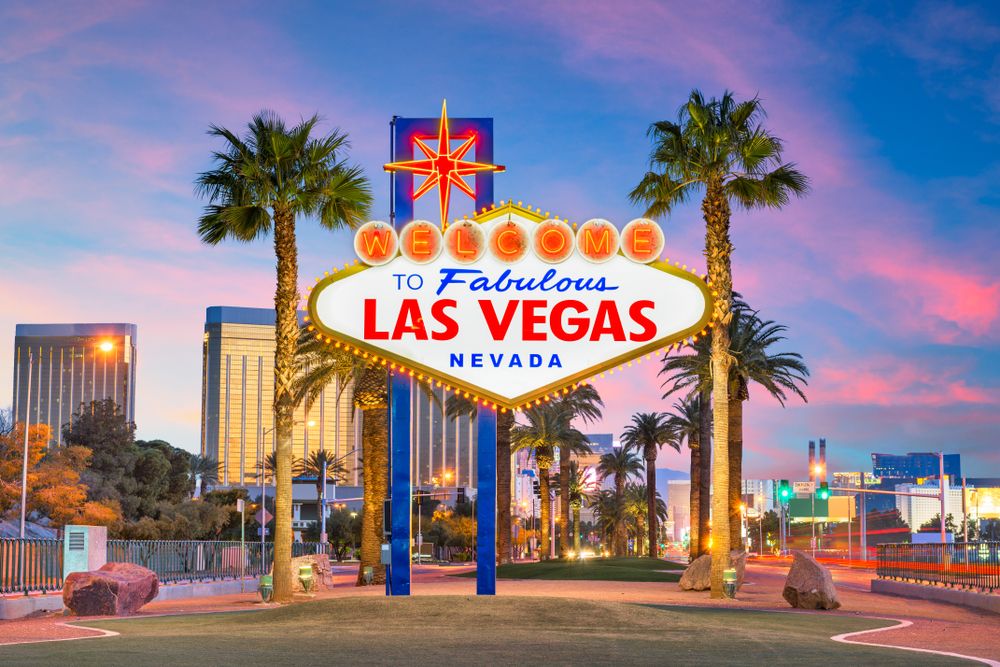 Sunset over the Welcome to Fabulous Las Vegas Sign