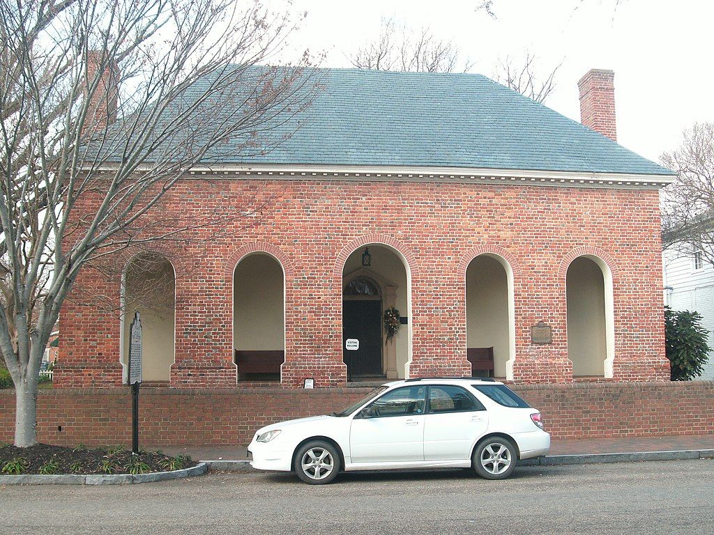 Exterior of Isle of Wight Courthouse