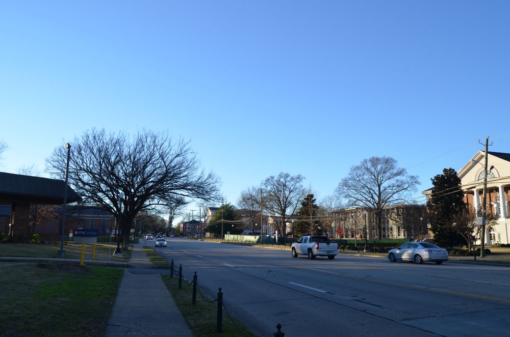 The road of University Boulevard