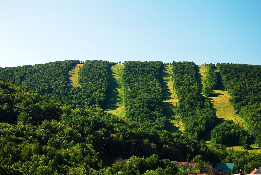 Summer view of Jiminy Peak Mountain Resort