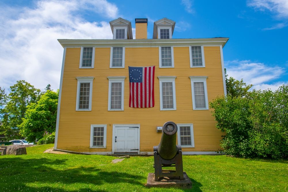Front view of the American Independence Museum