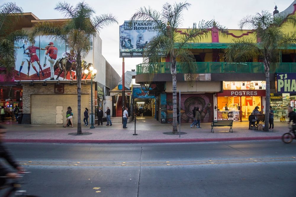Shops at Avenida Revolución