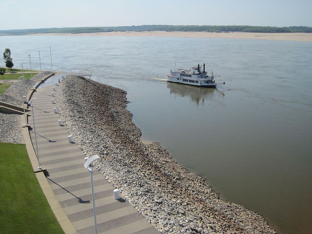 View of a ship from Tunica RiverPark