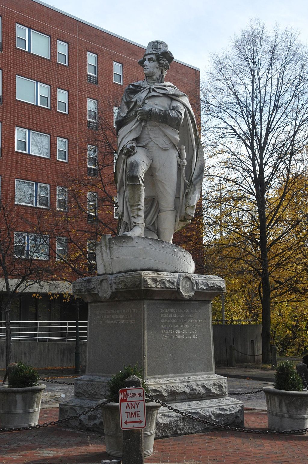 A statue at Mill Hill Historic District