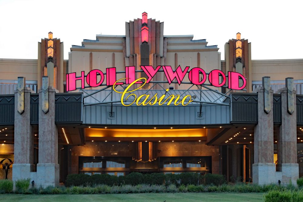 Exterior of Hollywood Casino Toledo