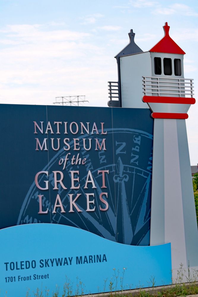 Welcome sign of National Museum of the Great Lakes
