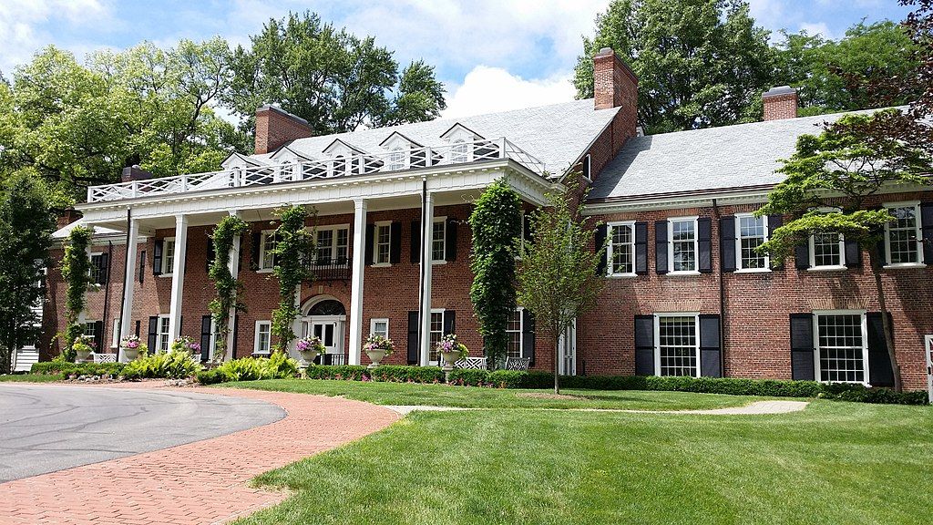 Exterior of the Wildwood Manor House