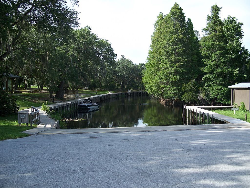 Waters at Lake Griffin State Park