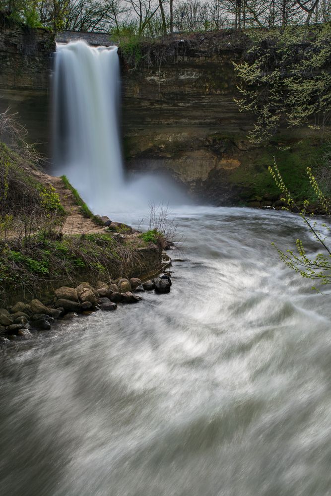 Beautiful minnehaha falls at Minnehaha Regional Park