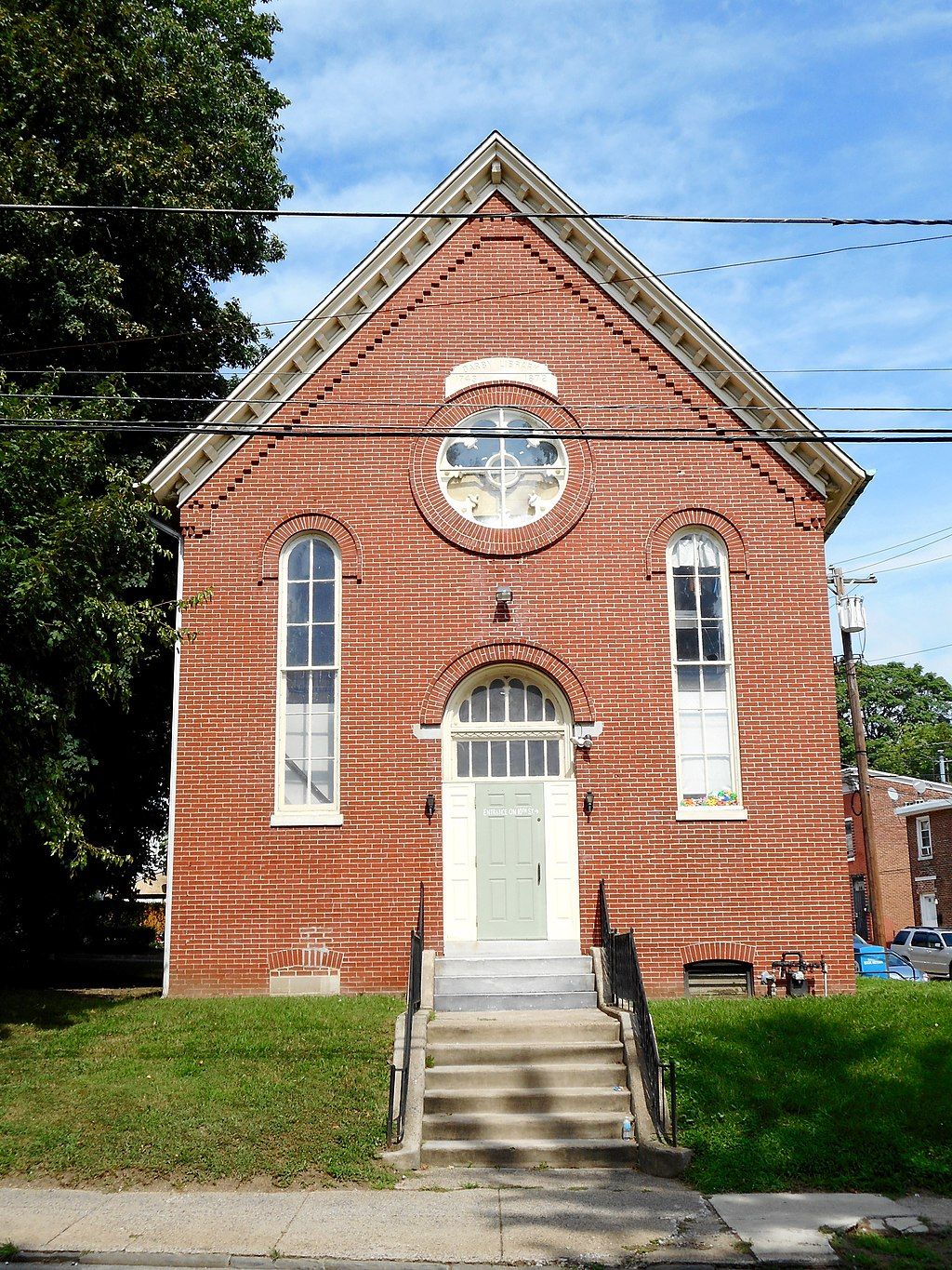 Exterior of Darby Free Library