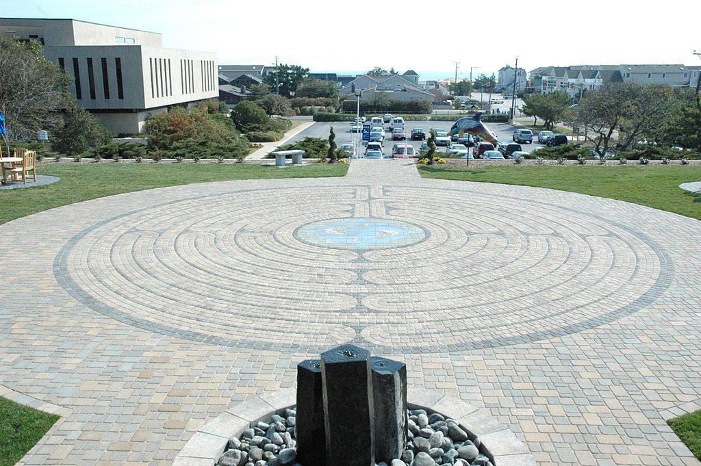 The grounds of Edgar Cayce’s Association for Research and Enlightenment