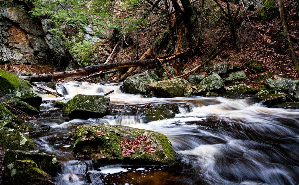 The waters of Bear's Den