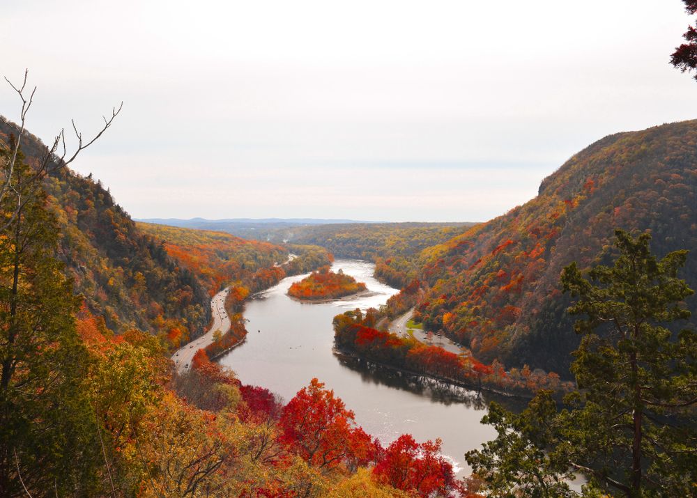 Scenic view of Delaware water gap from Mount Tammany