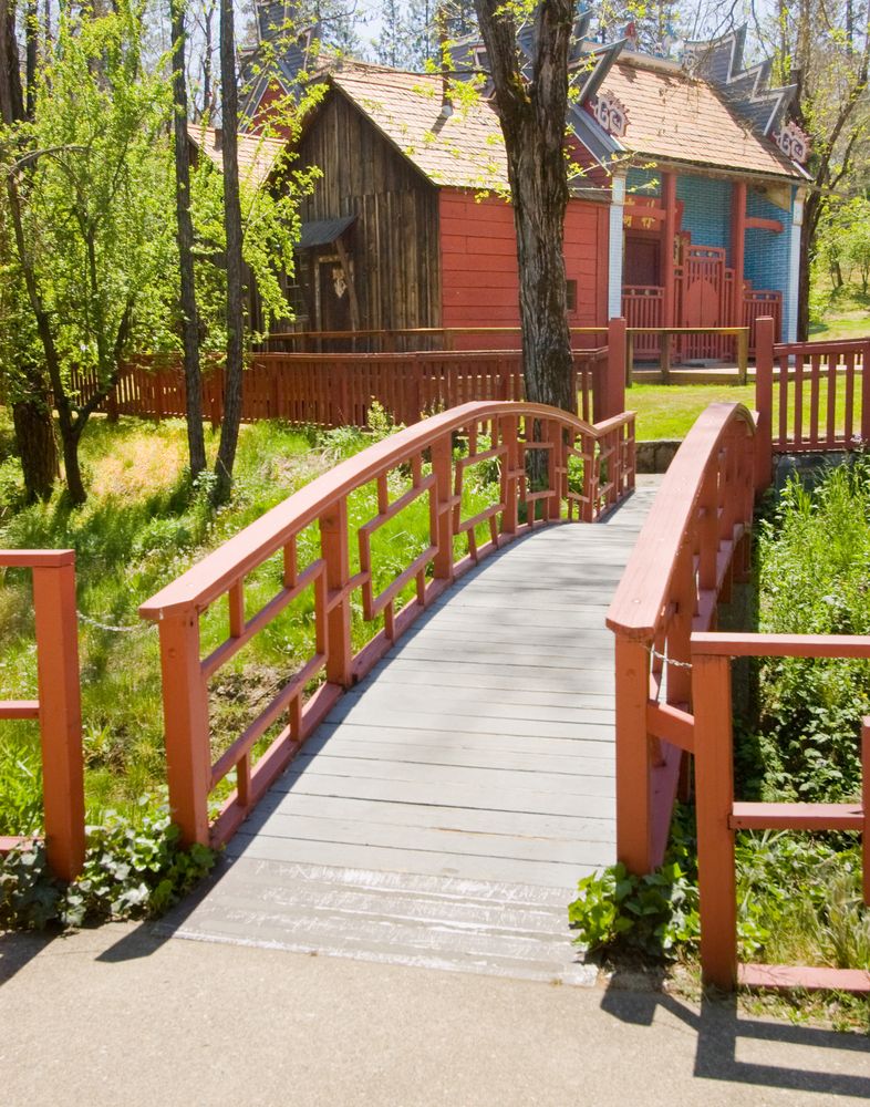 Wooden arched bridge leading to Weaverville Joss House Historic State Park