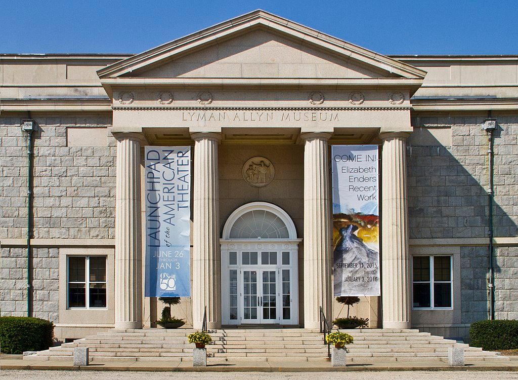 Exterior of the Lyman Allyn Art Museum