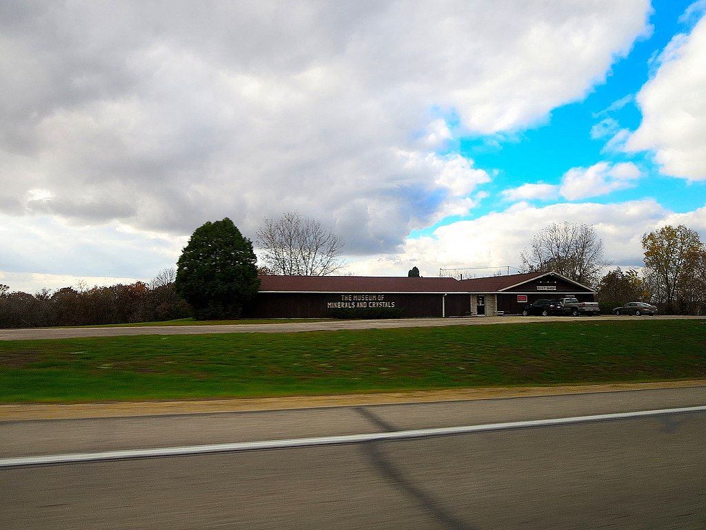 Exterior of the Museum of Minerals & Crystals