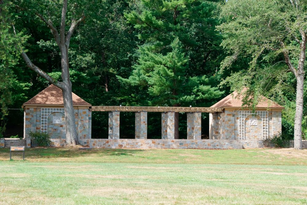 Stone pavilion at Francis William Bird Park