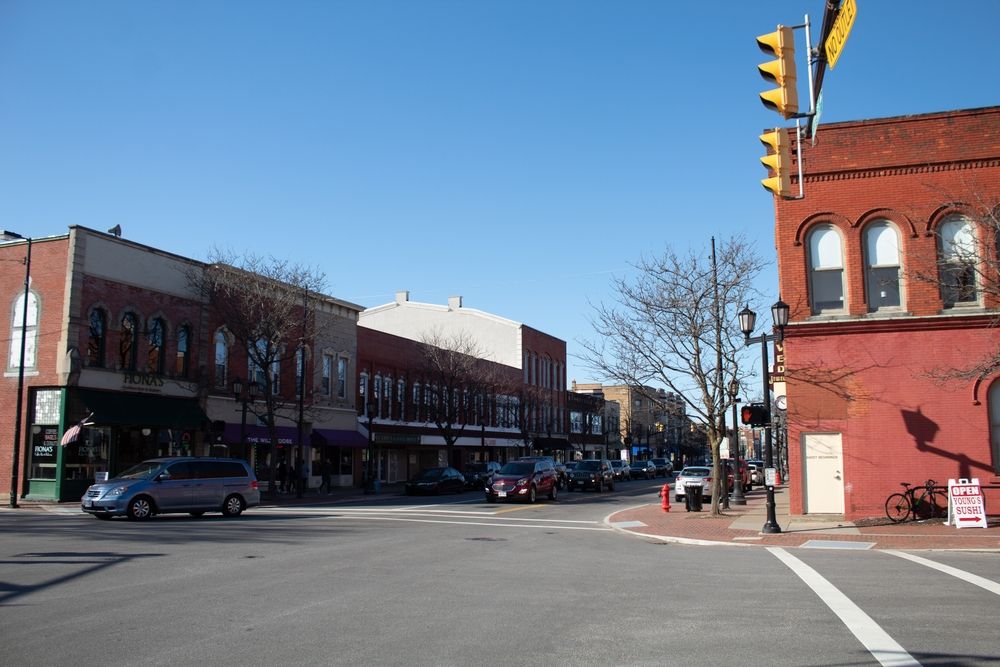 Buildings along Downtown Willoughby