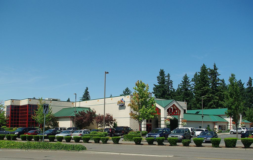 Exterior of Bullwinkle's Wilsonville