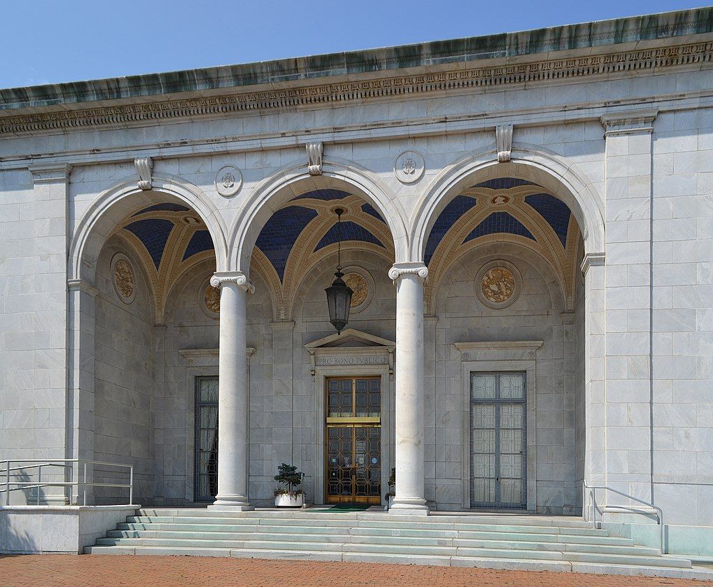 Front view of Butler Institute of American Art's exterior